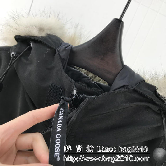 CanadaGoose加拿大鵝 明星同款 胸前章 防寒絨布羽絨服 男女同款 情侶款 ydi1621